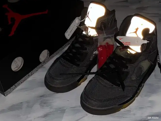 1st Kicks Jordan Black 5 CT8480-001 Off-White x Air 0502